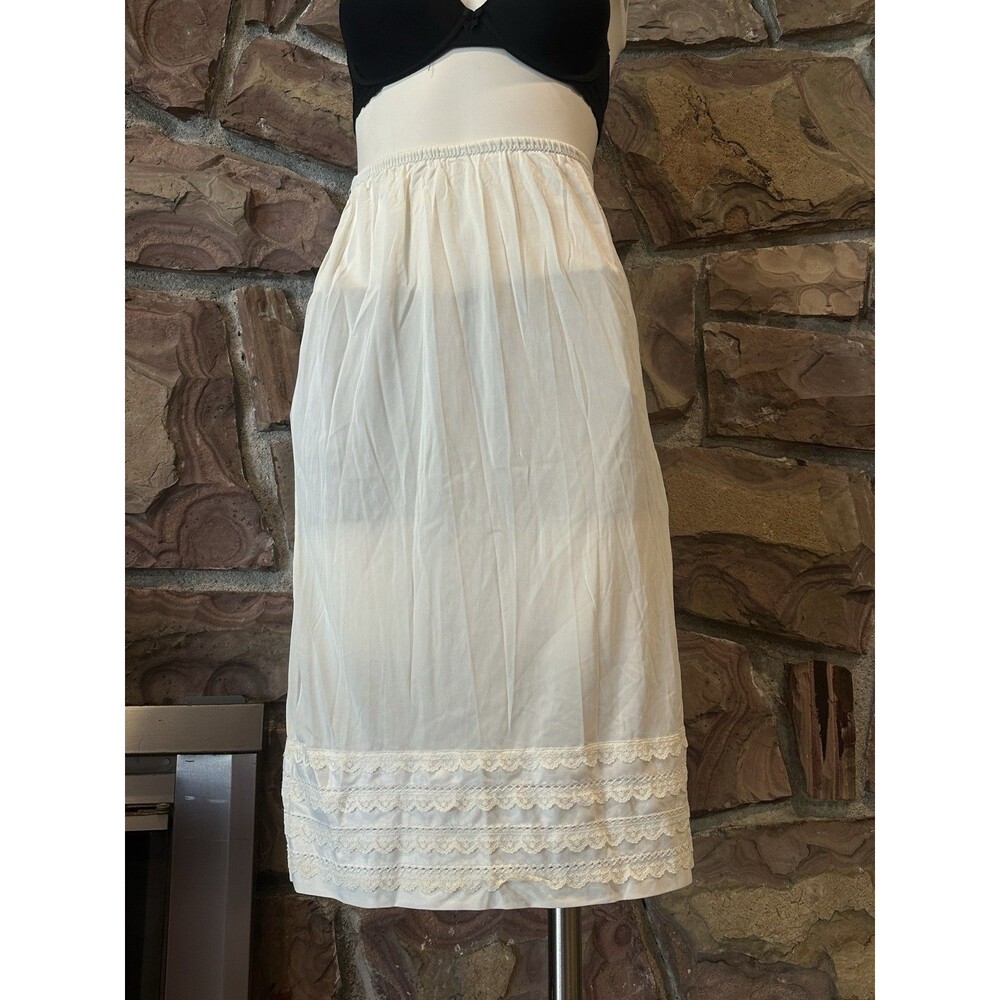 Vintage Lace Lace union made 60’s Half Slip Plissé Pleated Ruffle Skirt Small